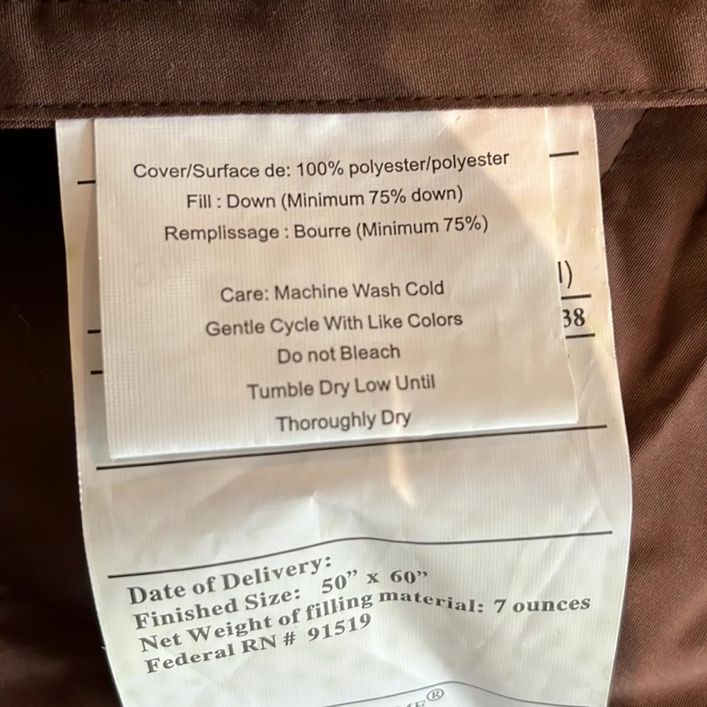 Brown throw (75% down) - Picture 3 of 4